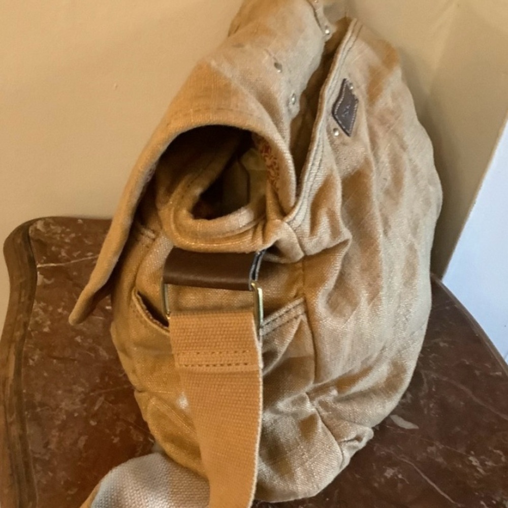 Vintage Bohemian FOSSIL Tan Canvas Hobo Bag - Picture 3 of 6